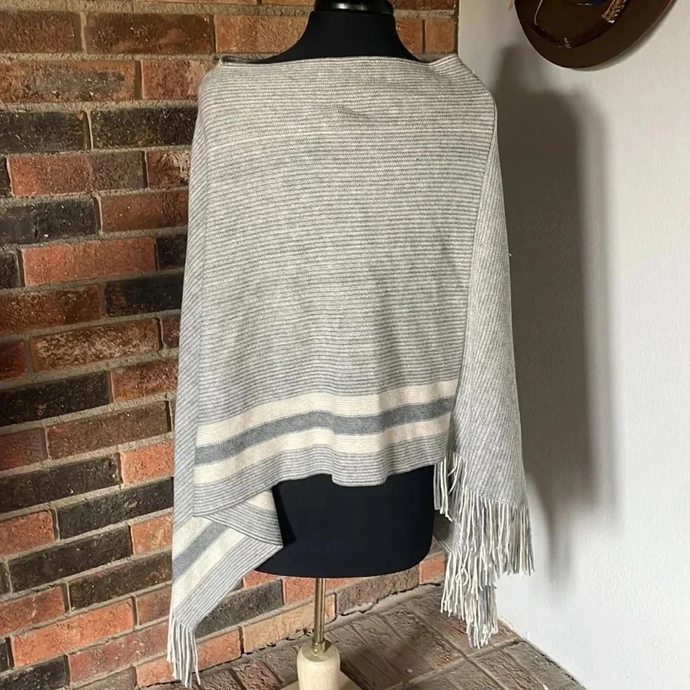 Gray Shrug‎